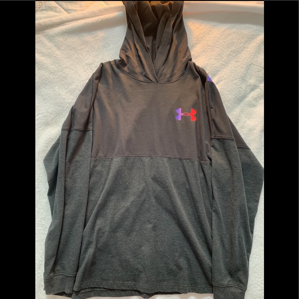 Girls Youth XL Under Armour hoodie